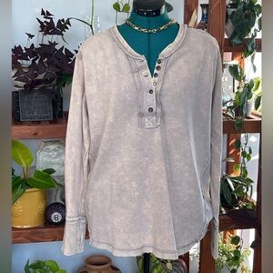 Zenana long sleeve with thumbholes